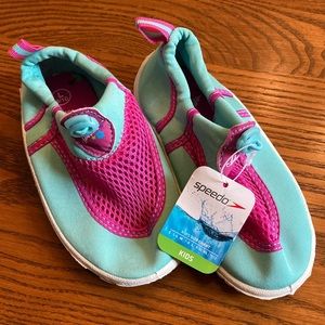 New! Kids Speedo Water Shoes, size Large 7-8, Aqua Pink, Toddlers